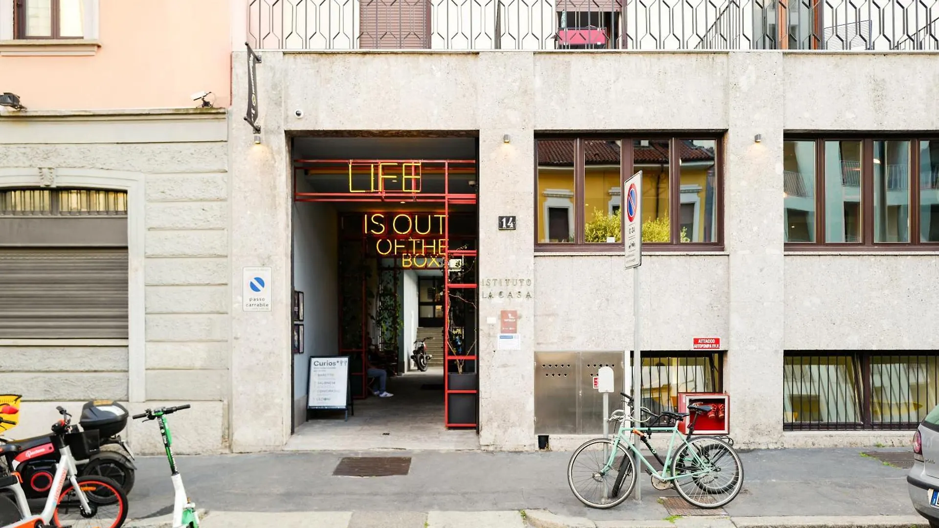 Hostel Yellowsquare Milan Italy
