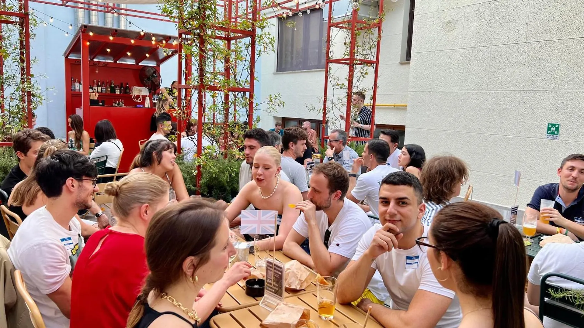 Hostel Yellowsquare Milan Italy